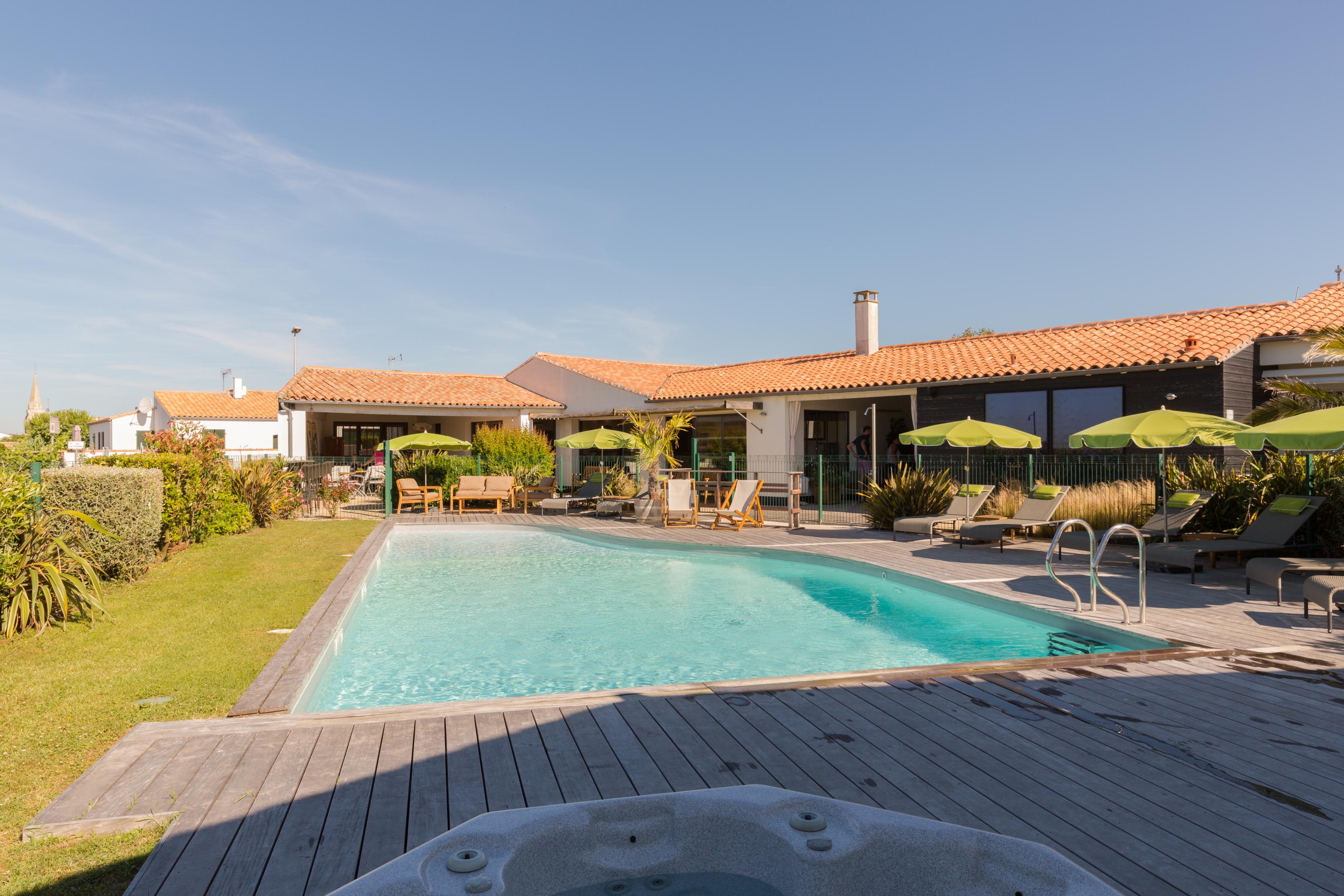 Hotel Les Vignes De La Chapelle, "The Originals Relais" Sainte-Marie-de-Ré Esterno foto